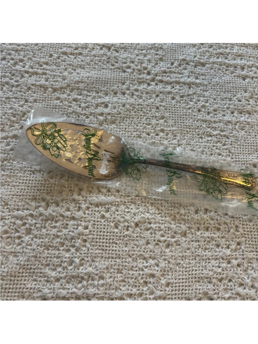 Wm Rogers elegant gold